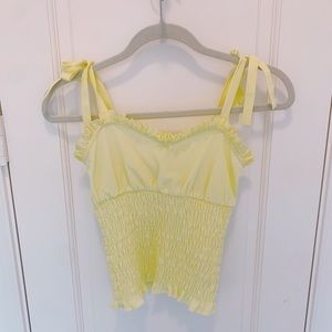 NWT/NWOT⚡️ASOS light yellow smocked tie preppy tank top⭐️⚡️💛